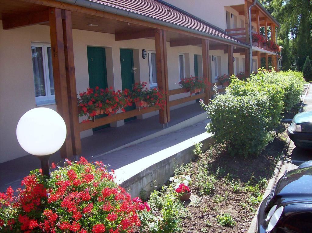 Hotel Restaurant De La Canner Kedange-sur-Canner Екстер'єр фото